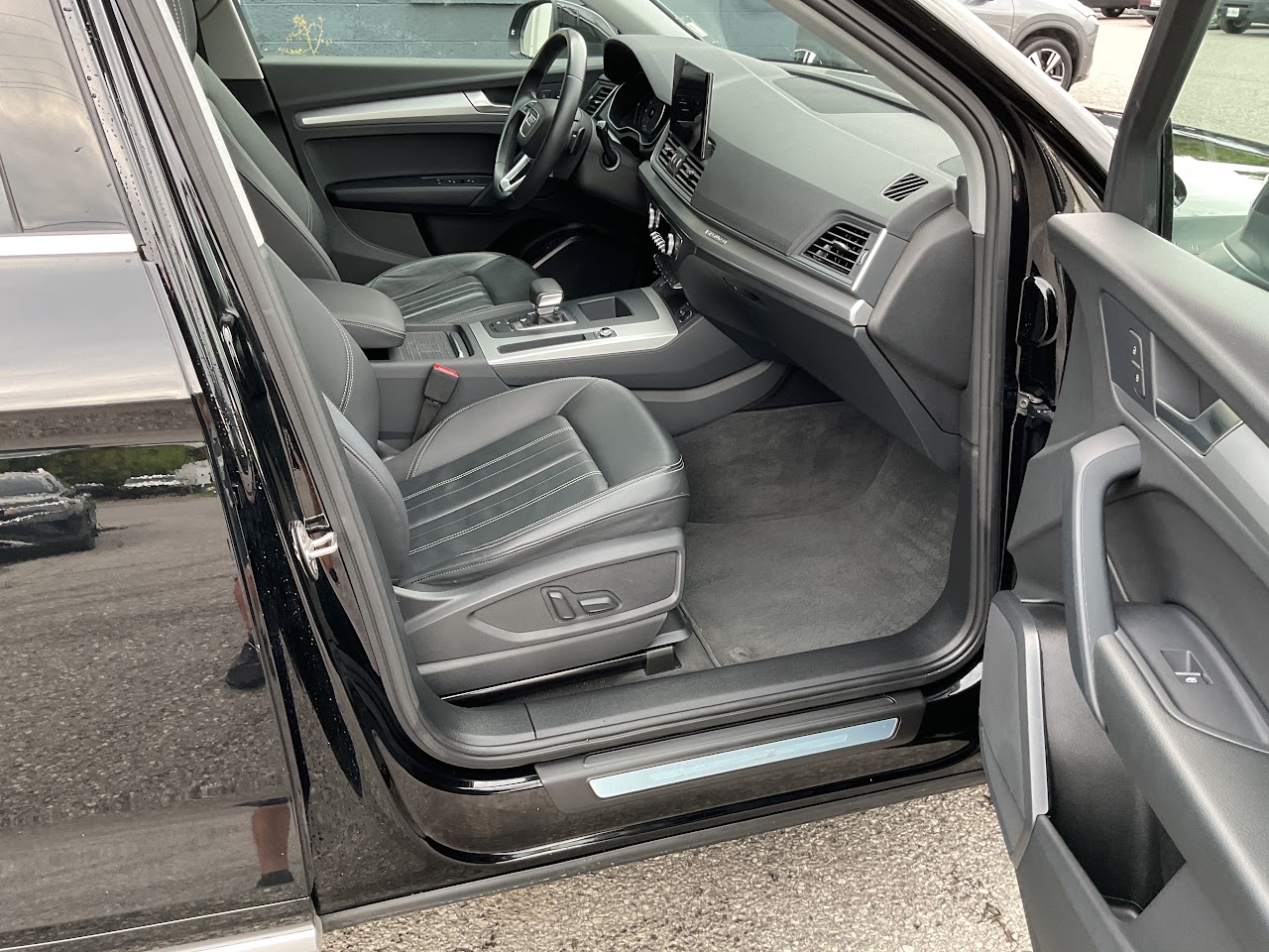 2024 Audi Q5 — photo 21 of 33