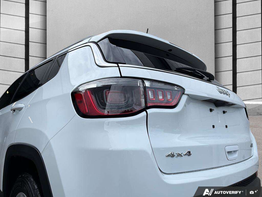2025 Jeep Compass — photo 12 of 25