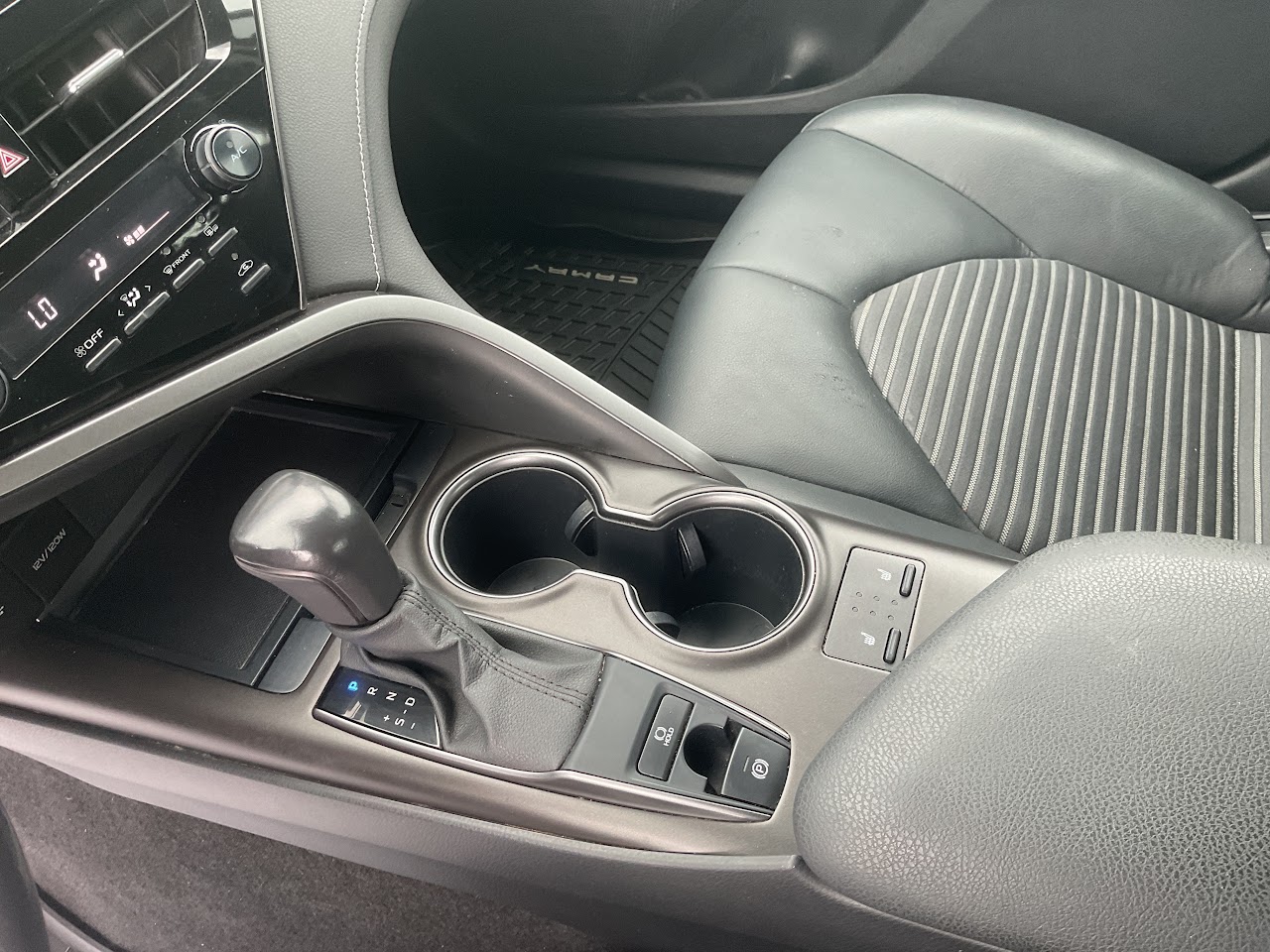 2023 Toyota Camry — photo 29 of 34