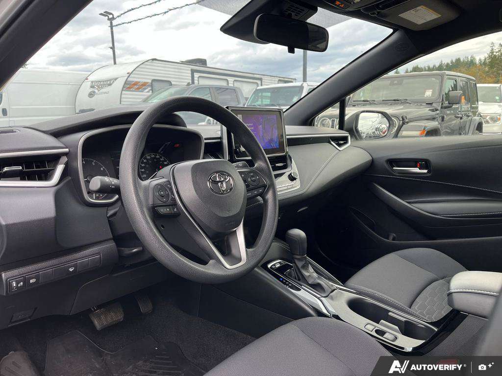 2023 Toyota Corolla Hatchback — photo 13 of 25