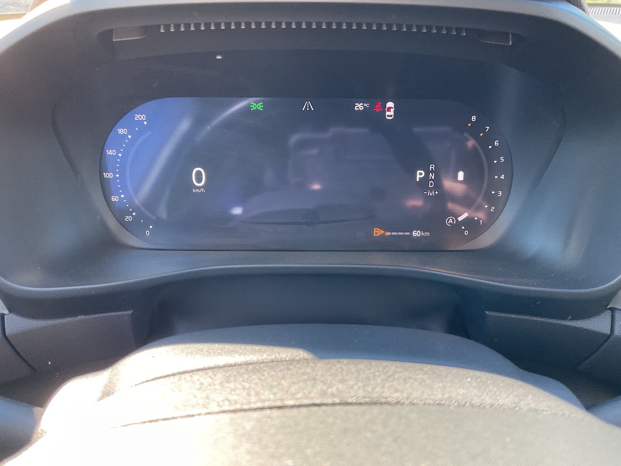 2024 Volvo XC40 — photo 27 of 34
