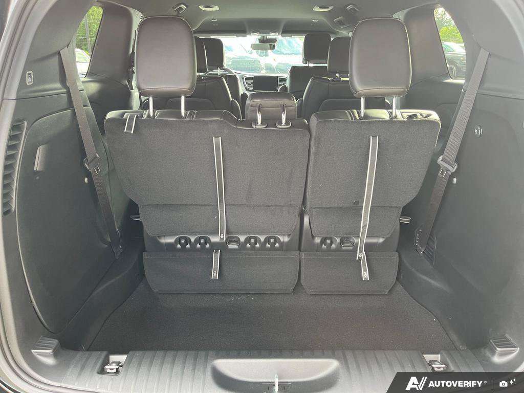 2027 Chrysler Grand Caravan — photo 12 of 25