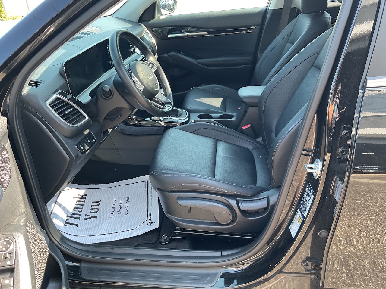 2025 Kia Seltos — photo 20 of 34