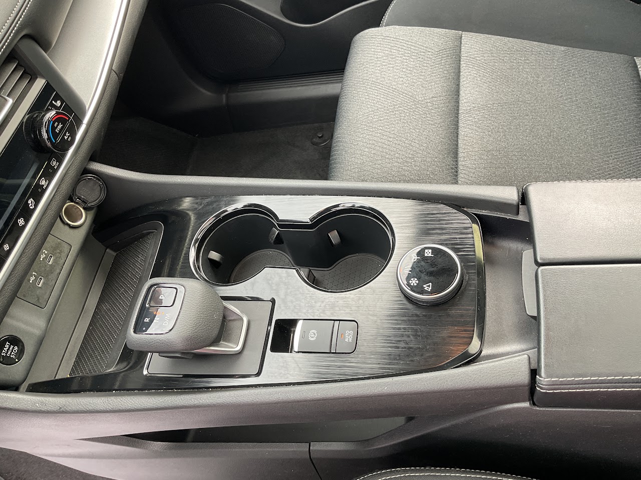 2025 Nissan Rogue — photo 29 de 34