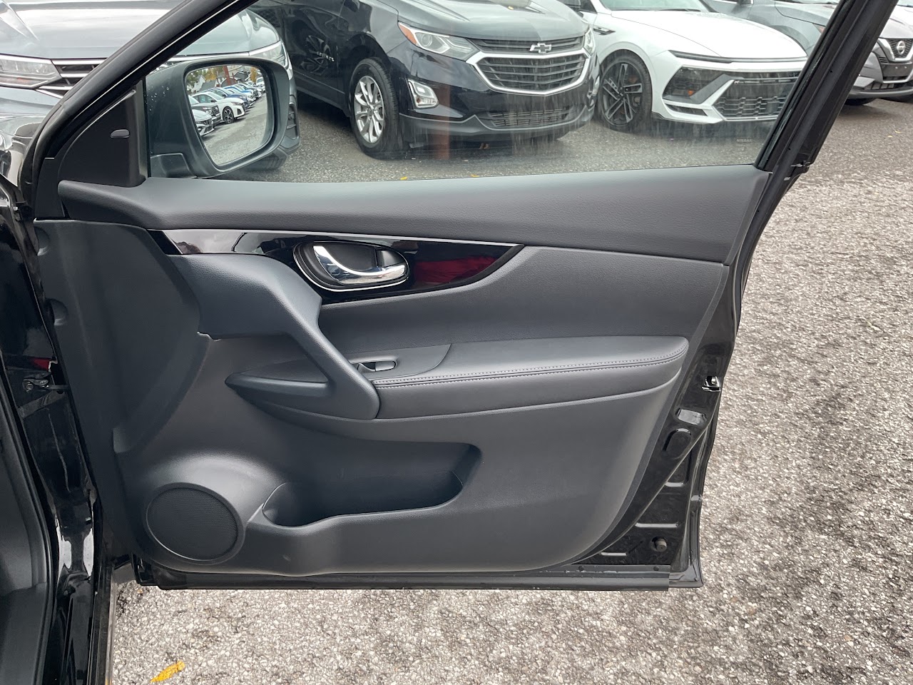 2023 Nissan Qashqai — photo 20 of 33