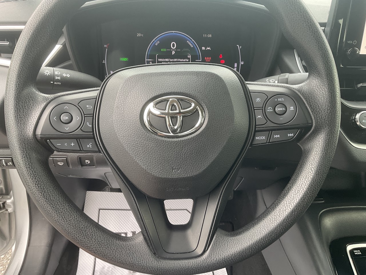 2025 Toyota Corolla — photo 26 of 34