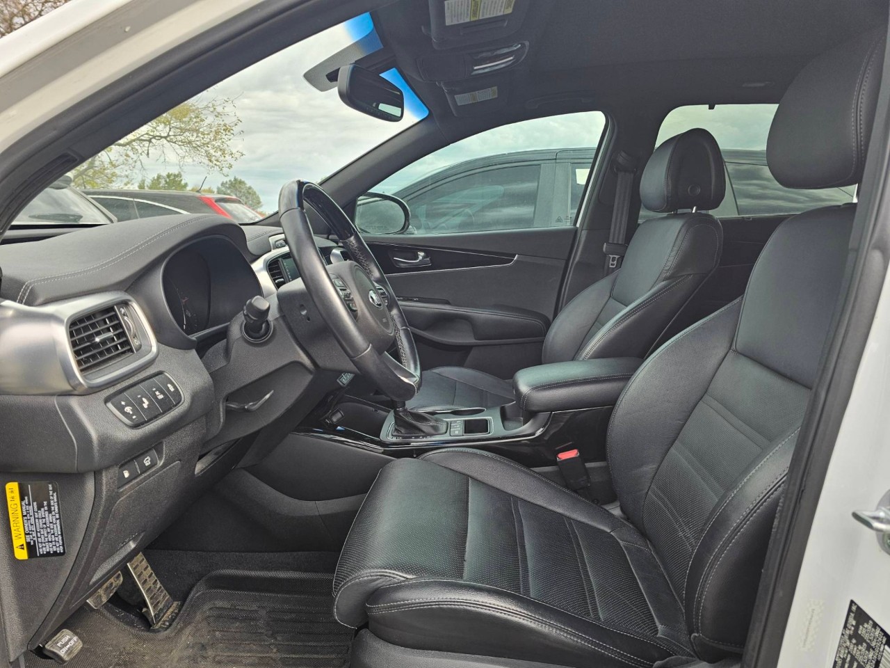 2016 Kia Sorento — photo 16 of 16