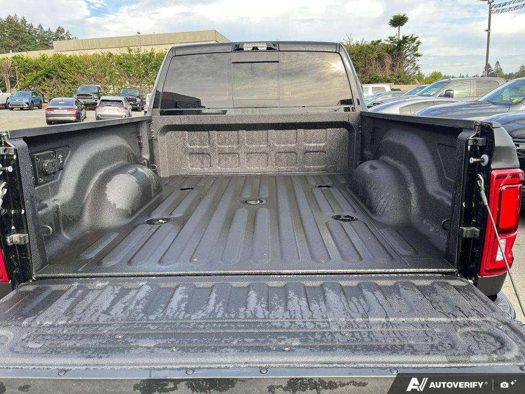 2026 Ram 3500 Crew Cab — photo 12 of 25