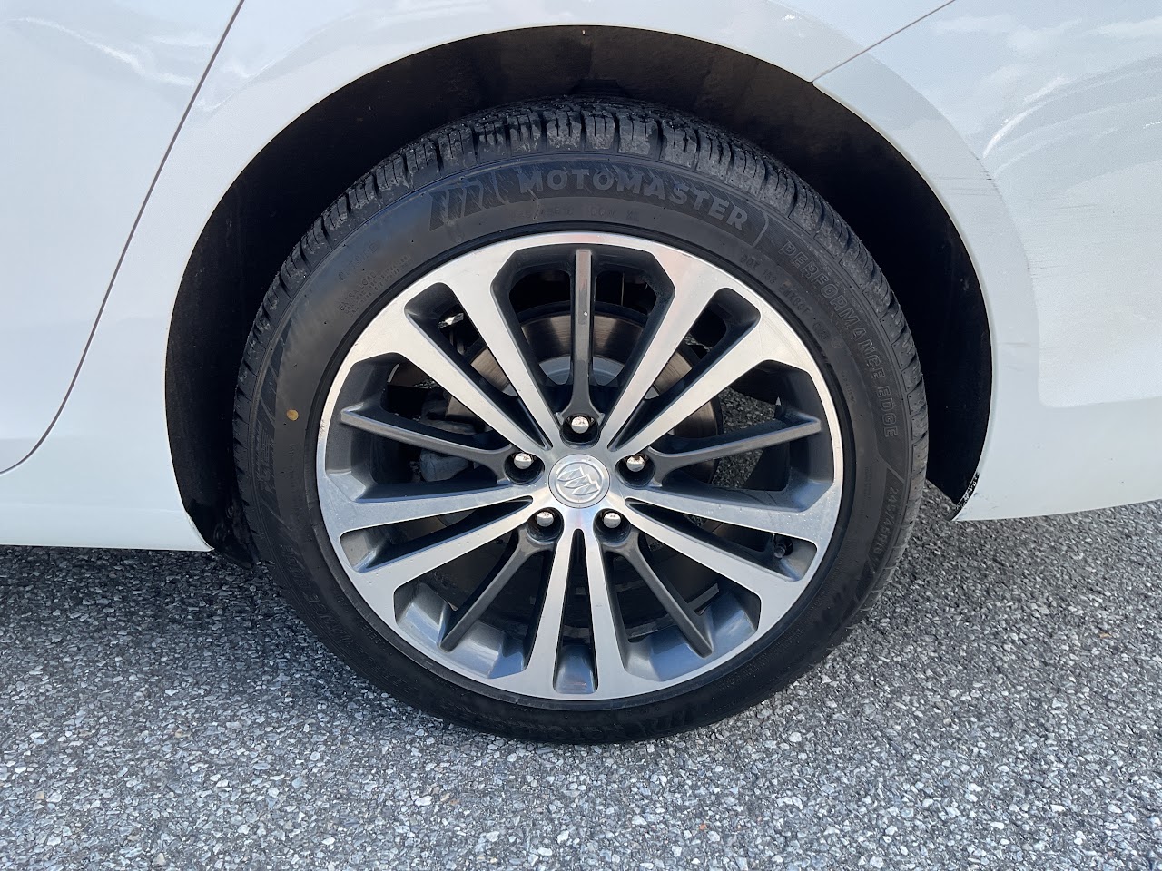 2019 Buick Regal — photo 11 of 34