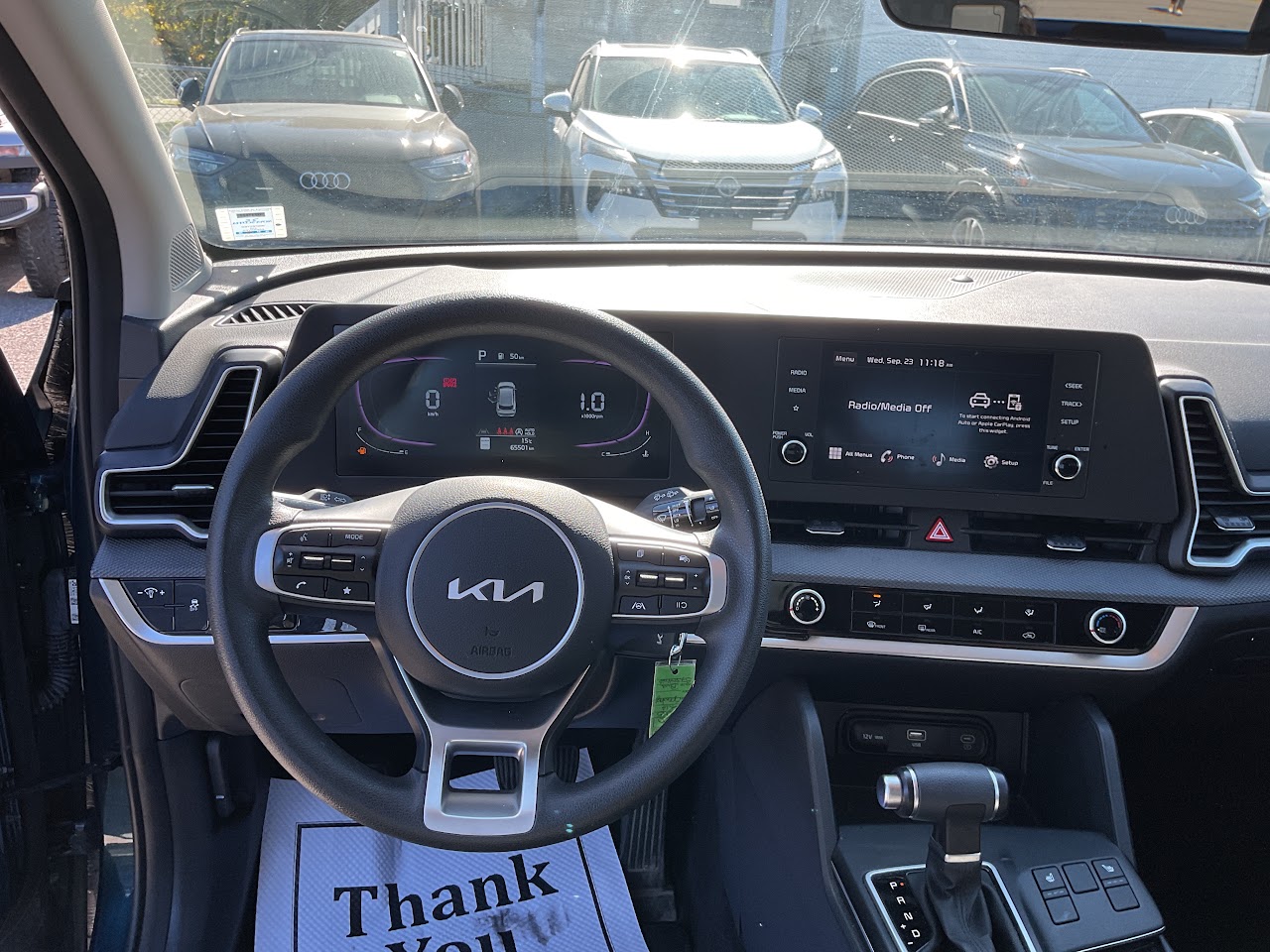 2025 Kia Sportage — photo 28 of 34