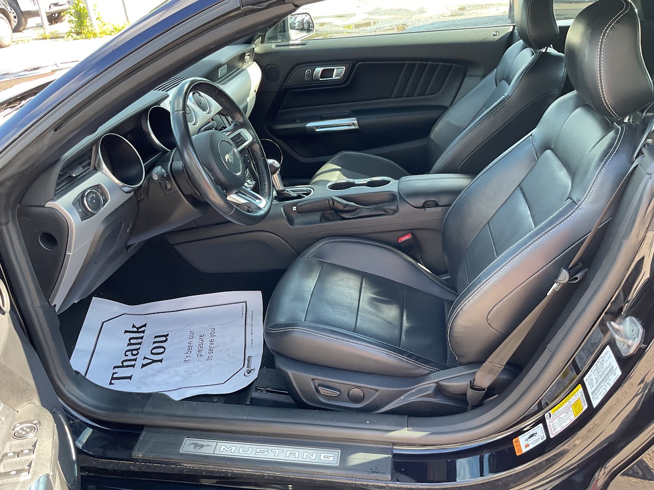 2021 Ford Mustang — photo 25 de 39