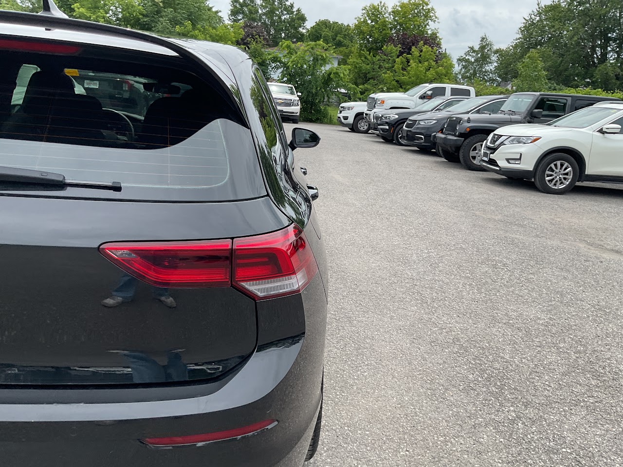 2024 Volkswagen Golf — photo 18 of 34