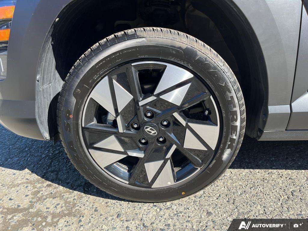 2025 Hyundai Kona — photo 6 of 25