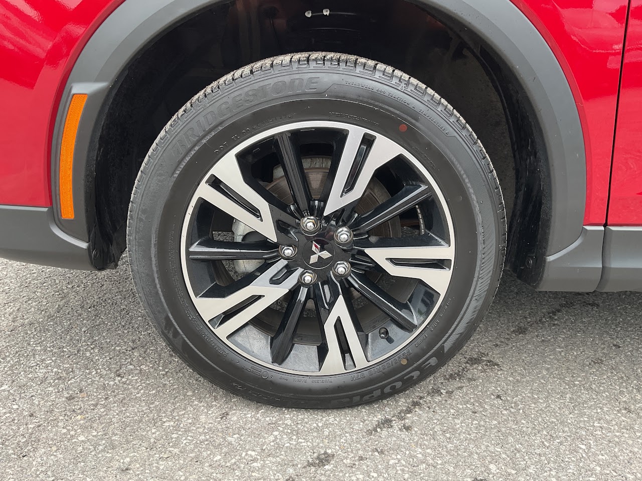 2023 Mitsubishi Eclipse Cross — photo 10 of 32