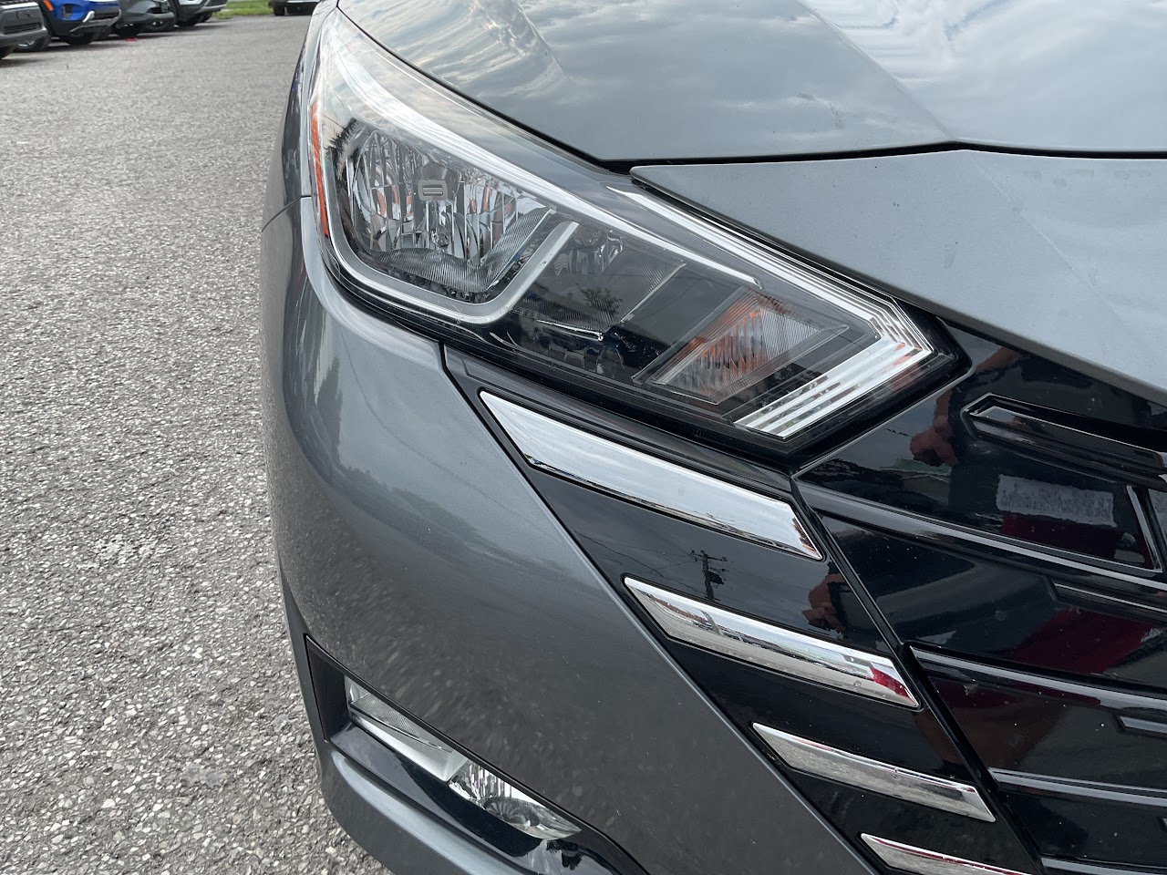 2025 Nissan Versa — photo 13 of 33