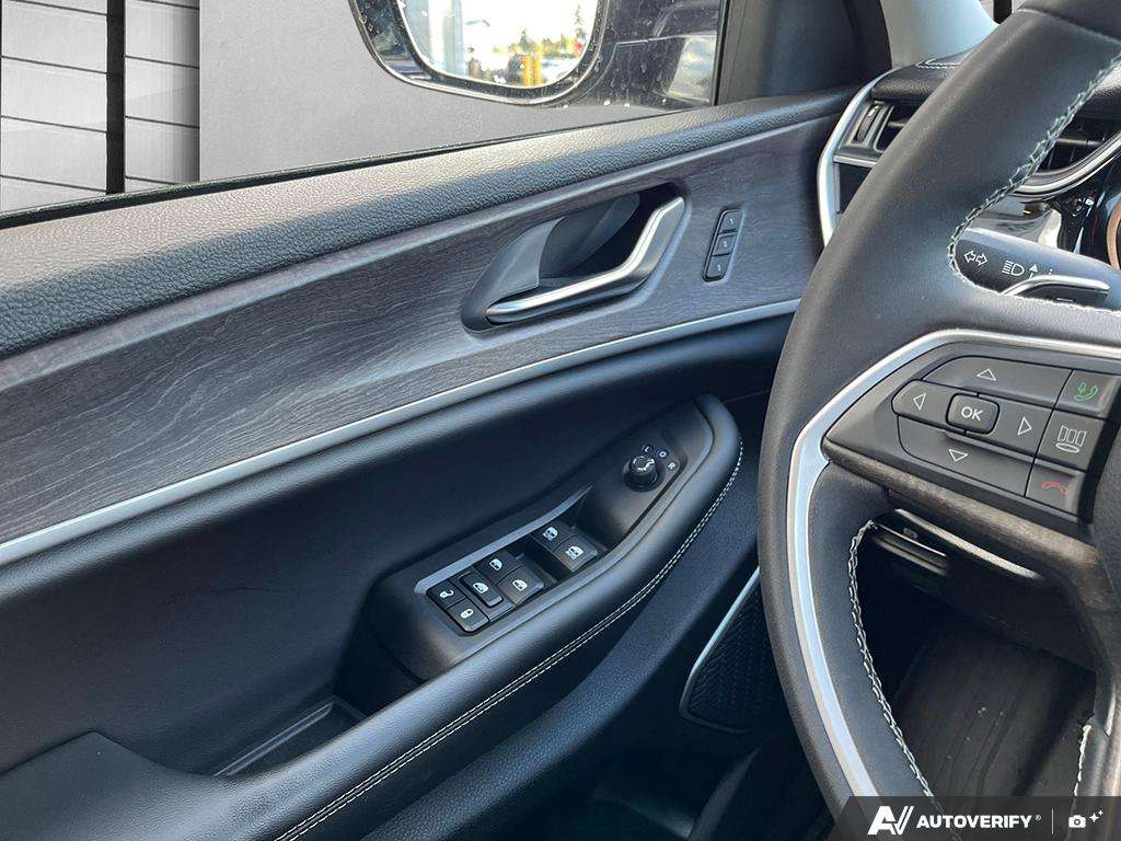 2023 Jeep Grand Cherokee 4xe — photo 17 de 25