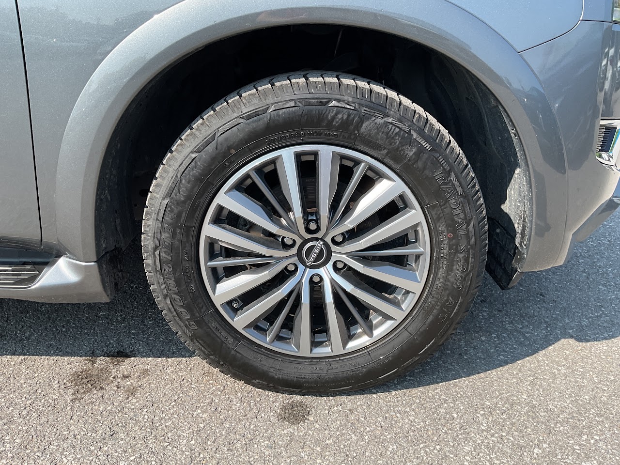 2024 Nissan Armada — photo 12 of 34