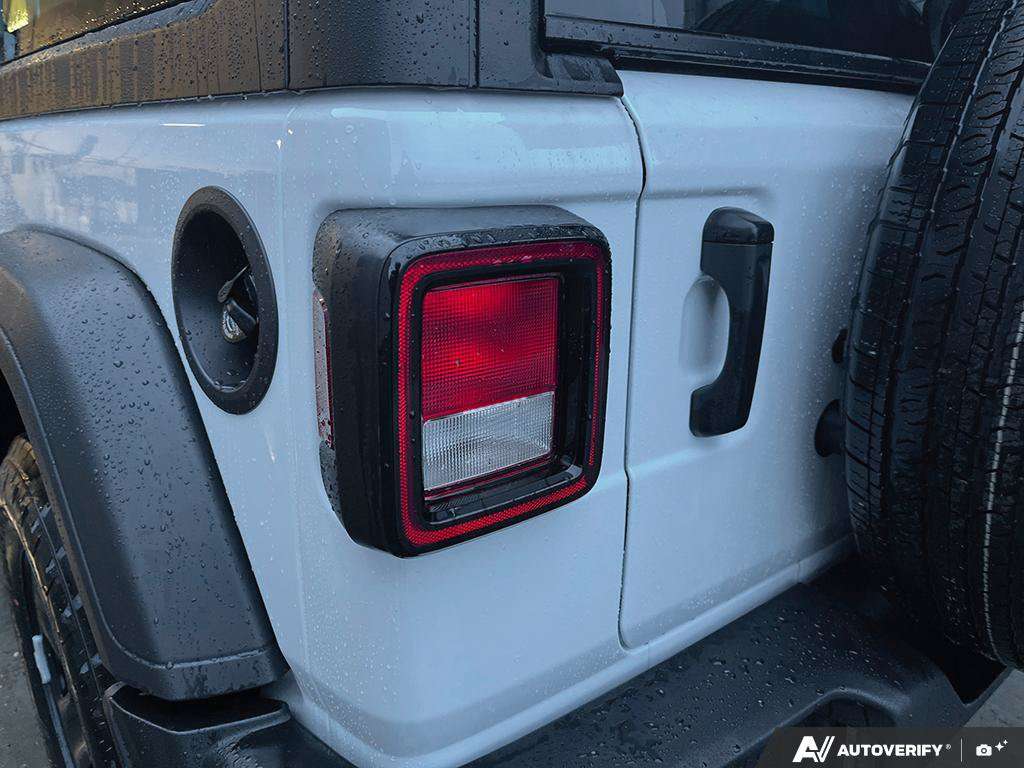 2026 Jeep Wrangler — photo 11 de 25