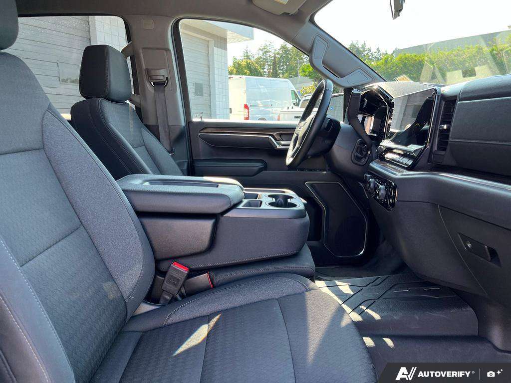 2024 Chevrolet Silverado 1500 — photo 22 of 25