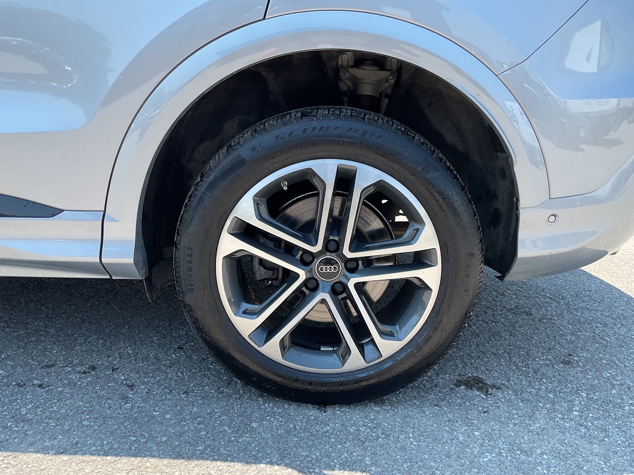 2025 Audi Q5 — photo 10 of 33