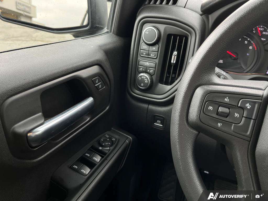 2026 Chevrolet Silverado 1500 — photo 17 of 25