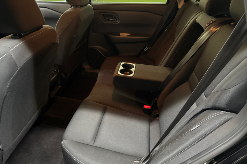2025 Nissan Rogue — photo 12 of 33