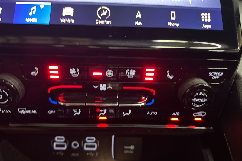 2021 Jeep Grand Cherokee L — photo 23 de 30