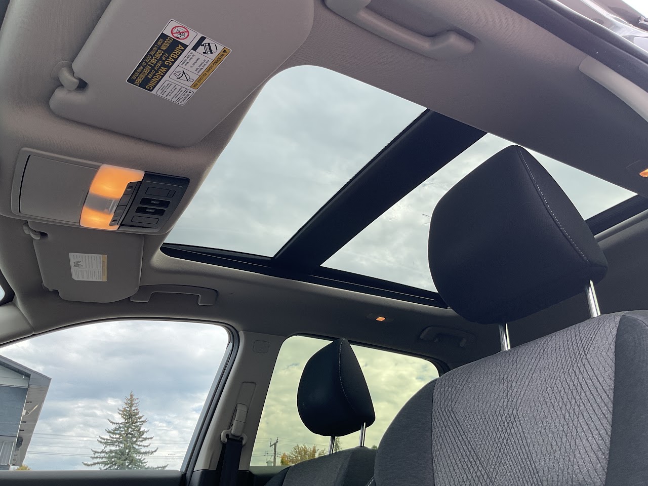 2025 Nissan Rogue — photo 32 de 34