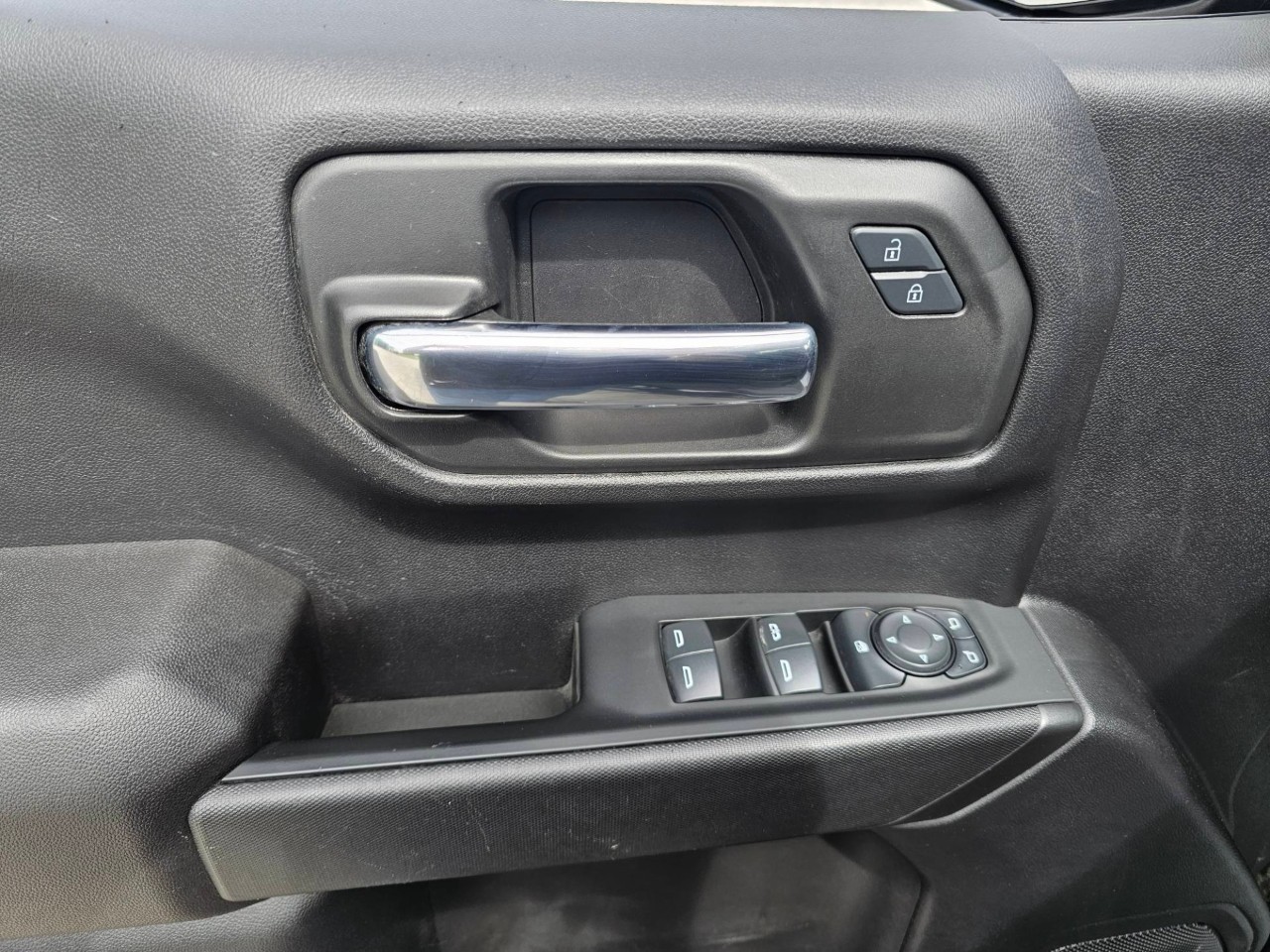 2024 GMC Sierra 1500 — photo 16 of 20