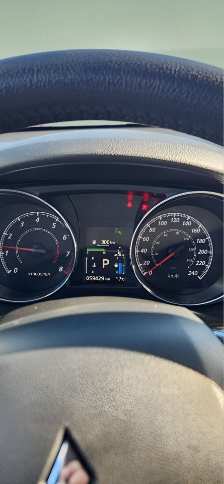 2023 Mitsubishi RVR — photo 9 of 12