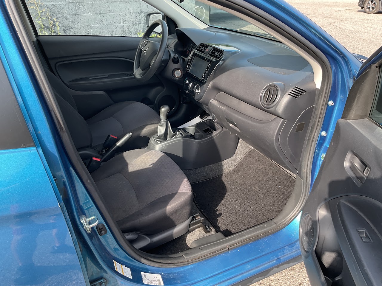 2018 Mitsubishi Mirage — photo 21 of 34