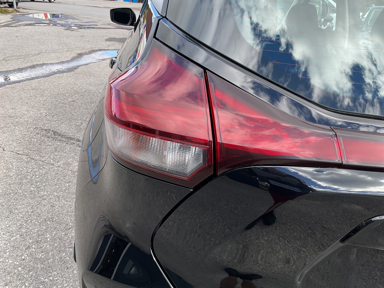 2025 Nissan Kicks Play — photo 13 of 34