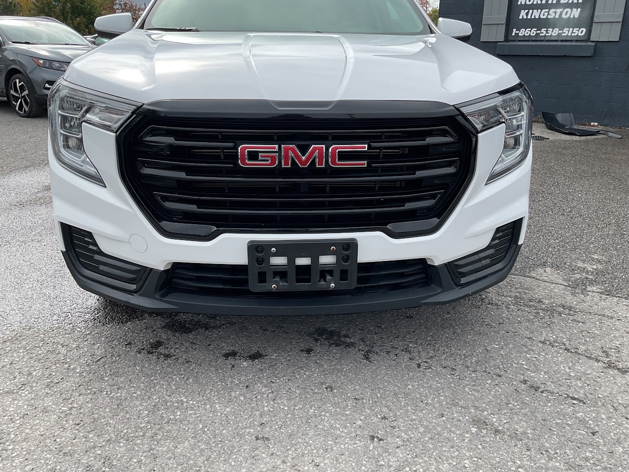 2022 GMC Terrain — photo 13 of 34
