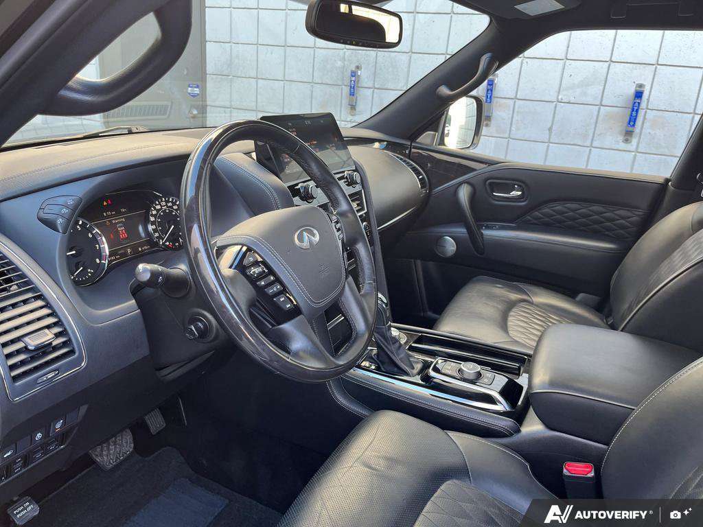 2024 Infiniti QX80 — photo 13 of 25