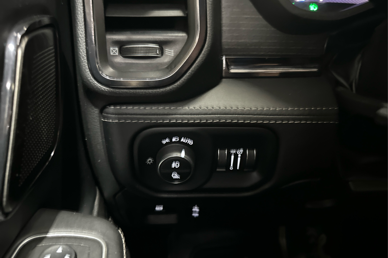 2023 Ram 1500 — photo 14 de 27