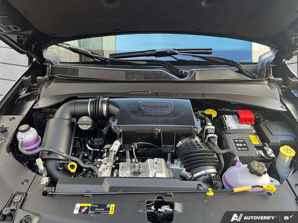 2025 Jeep Compass — photo 10 of 25