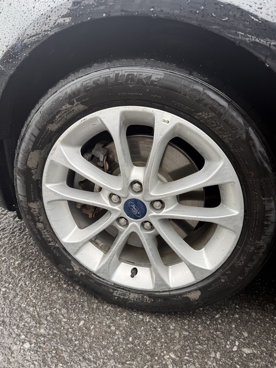 2020 Ford Fusion — photo 12 de 27