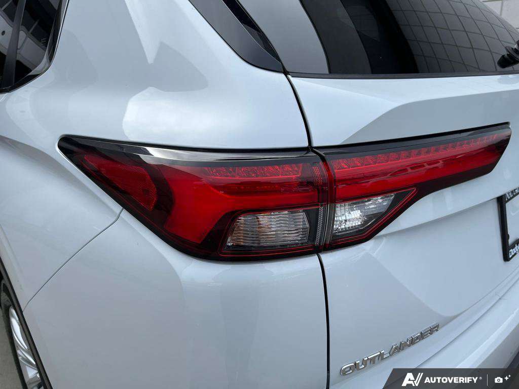 2024 Mitsubishi Outlander — photo 16 de 30