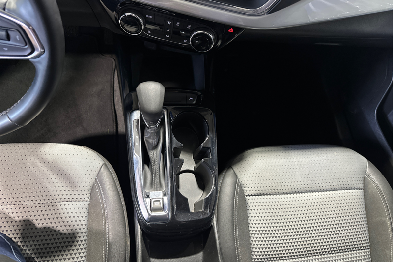2025 Chevrolet Trax — photo 18 of 33