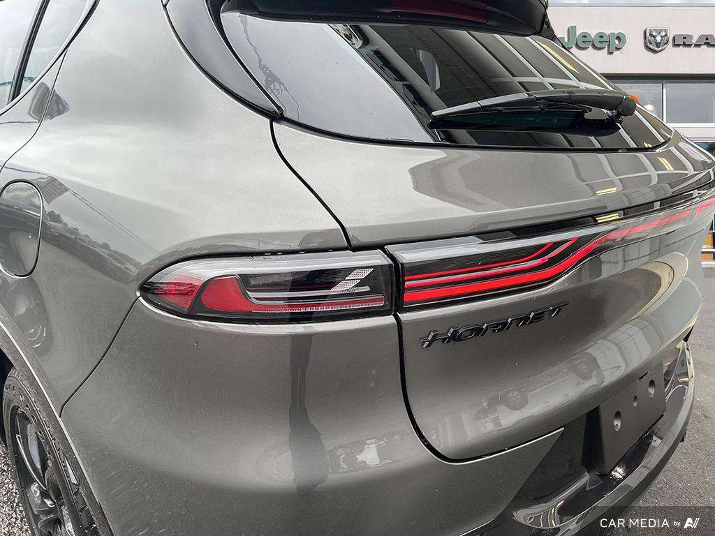 2024 Dodge Hornet — photo 11 of 25