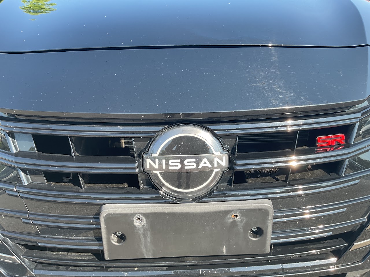 2023 Nissan Versa — photo 20 of 34