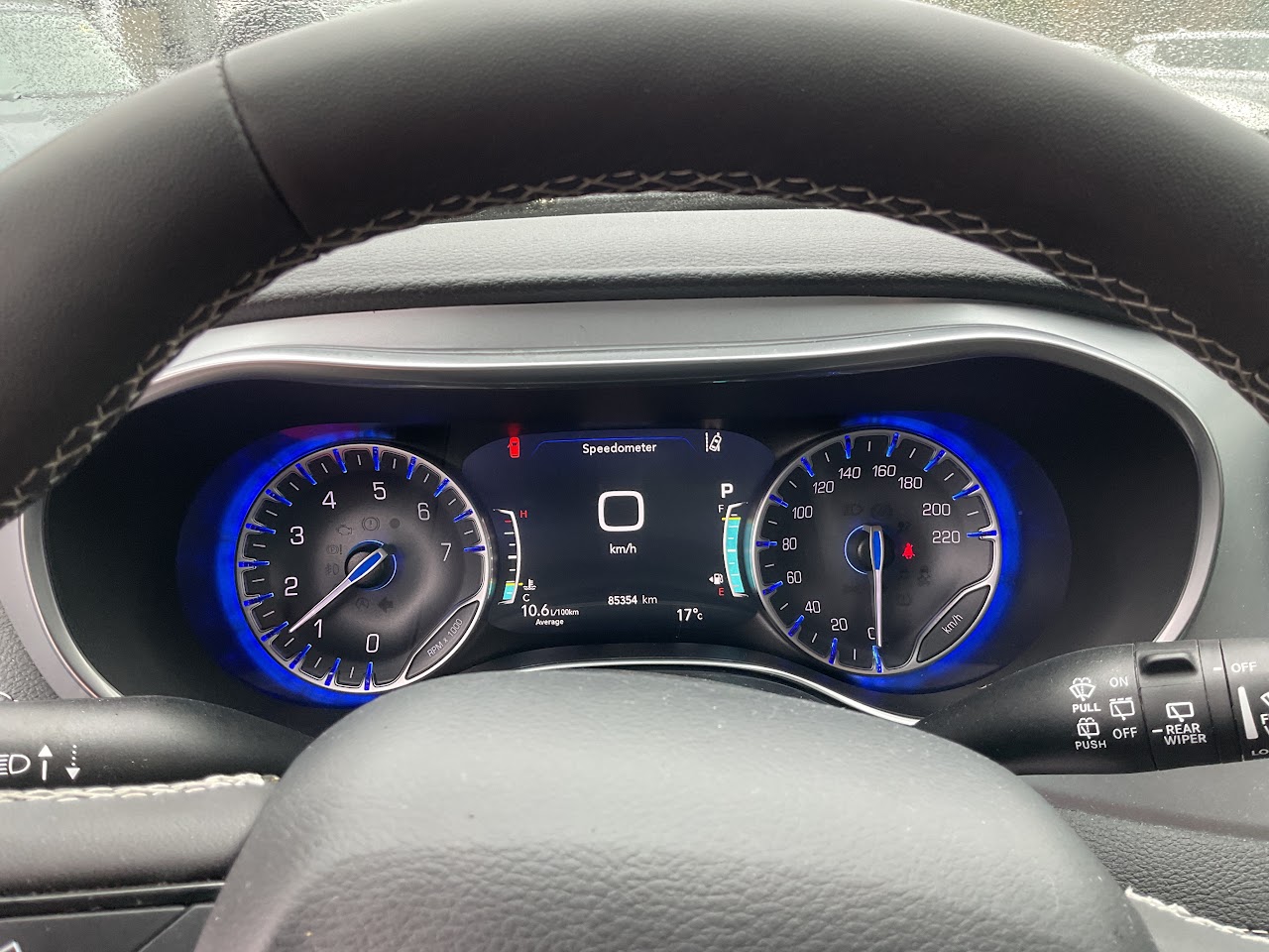 2025 Chrysler Pacifica — photo 21 of 34