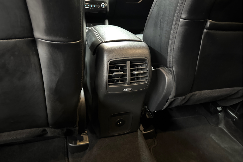 2025 Ford Escape — photo 21 of 35
