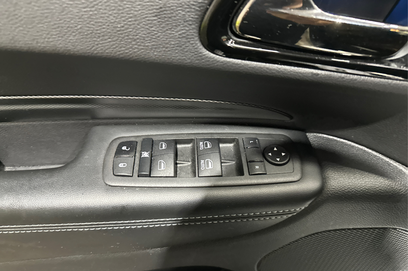 2022 Dodge Durango — photo 24 of 26