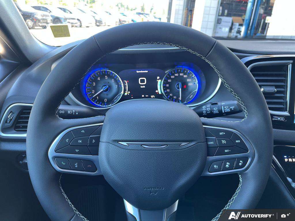 2027 Chrysler Grand Caravan — photo 14 de 25