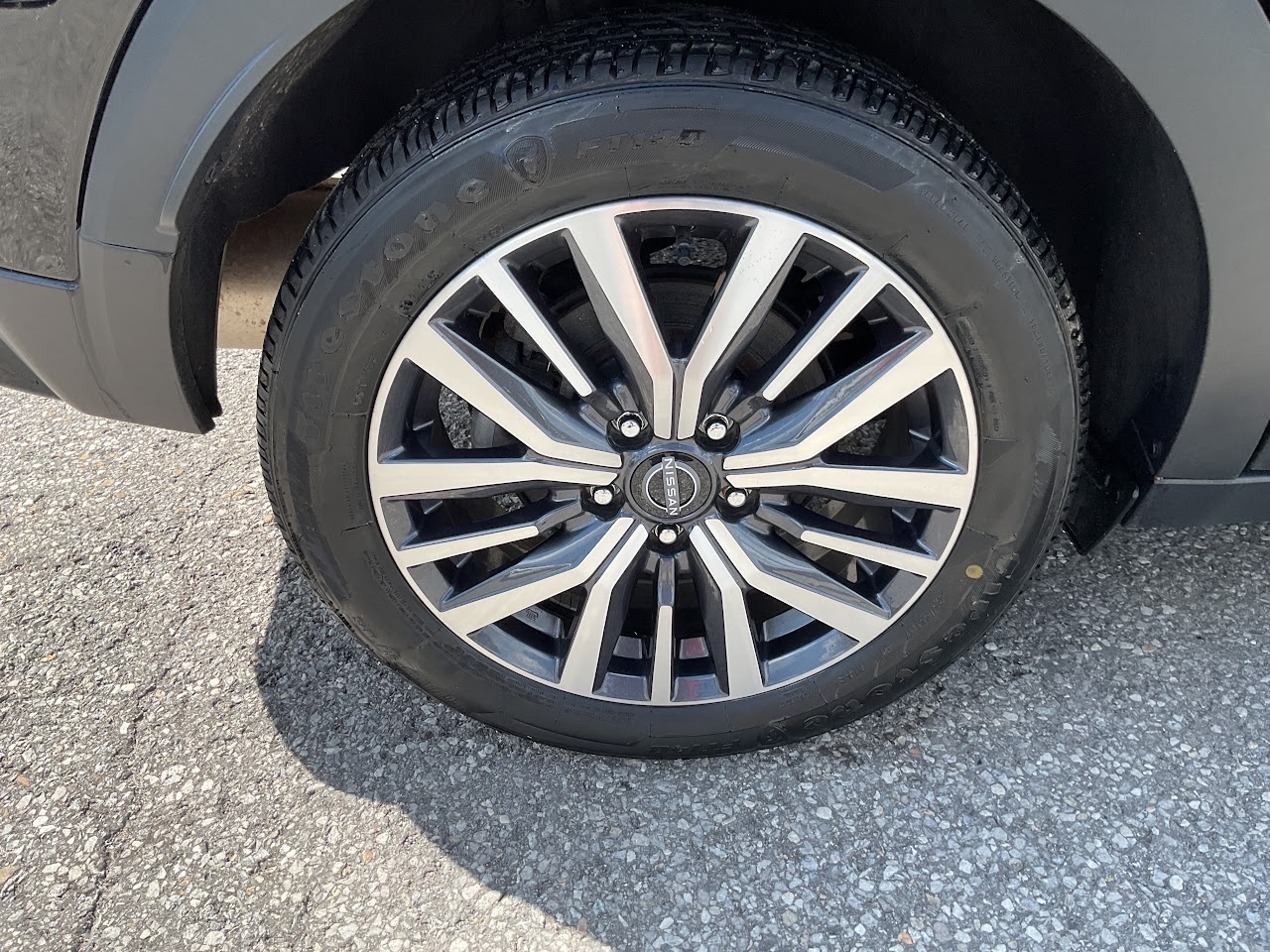 2023 Nissan Kicks — photo 10 of 34