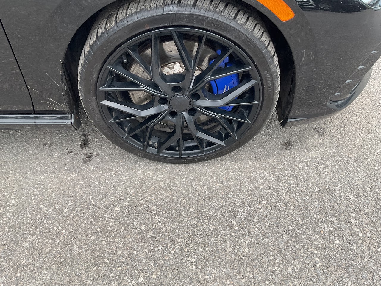2024 Volkswagen Golf — photo 13 of 34