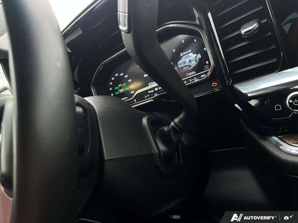 2023 GMC Sierra 1500 — photo 18 of 25