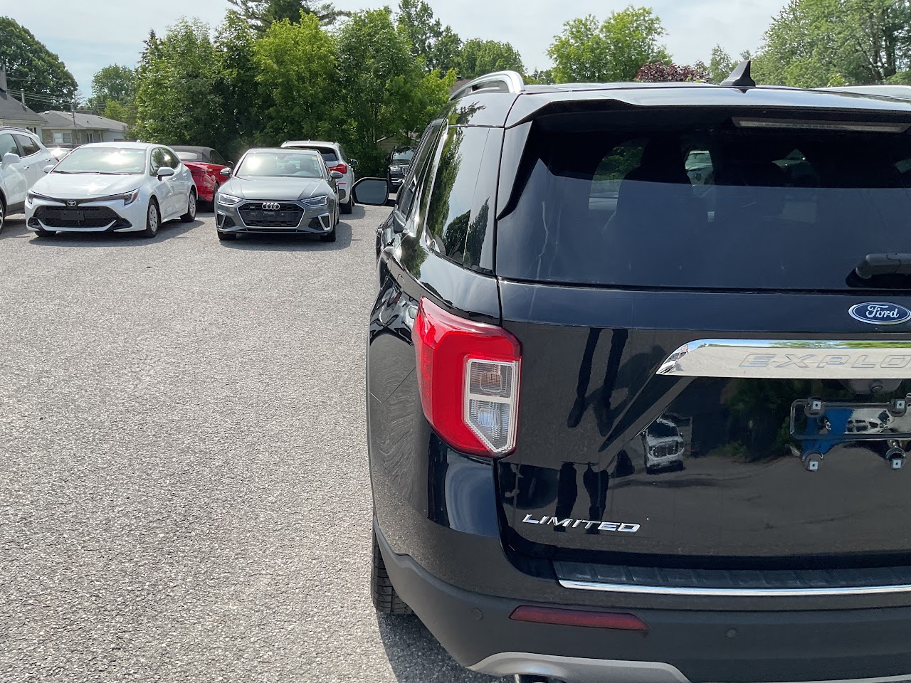 2024 Ford Explorer — photo 17 of 34