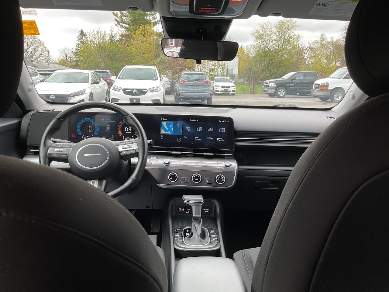 2024 Hyundai Kona — photo 25 of 34